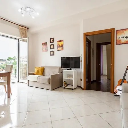 Panoramic Flat Between Materdei And Fontanelle Apartment Naples